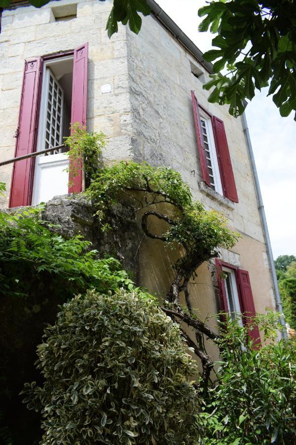 La Maison Du Tourniquet Aubeterre-sur-Dronne Luaran gambar